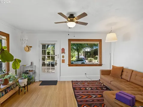 1332 Se Birch Street Portland OR 97214