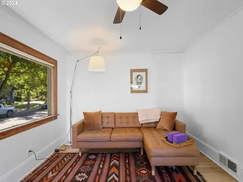 1332 Se Birch Street Portland OR 97214
