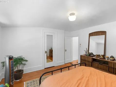 1332 Se Birch Street Portland OR 97214