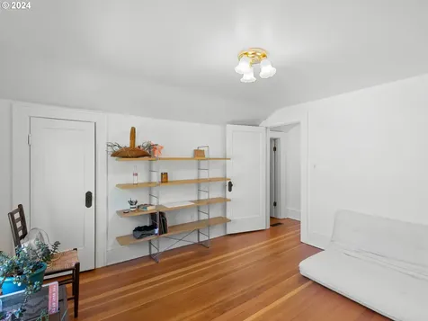 1332 Se Birch Street Portland OR 97214