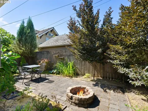 1332 Se Birch Street Portland OR 97214