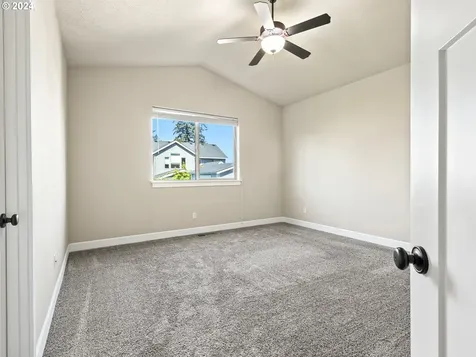 119 Ne Megan Drive Estacada OR 97023