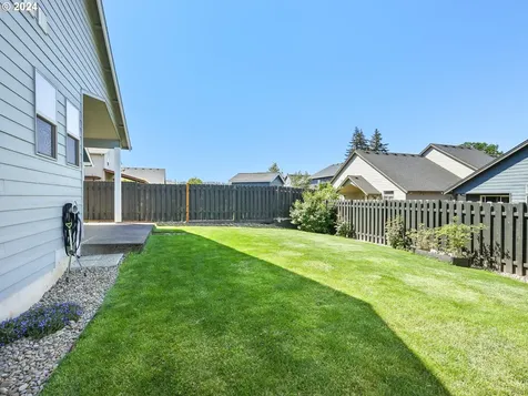 119 Ne Megan Drive Estacada OR 97023
