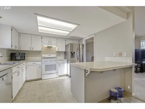 1348 NE Kennedy Lane Hillsboro OR 97124