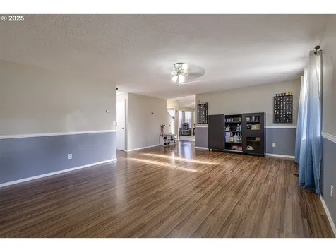 1348 NE Kennedy Lane Hillsboro OR 97124