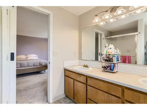 1348 NE Kennedy Lane Hillsboro OR 97124