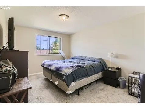 1348 NE Kennedy Lane Hillsboro OR 97124