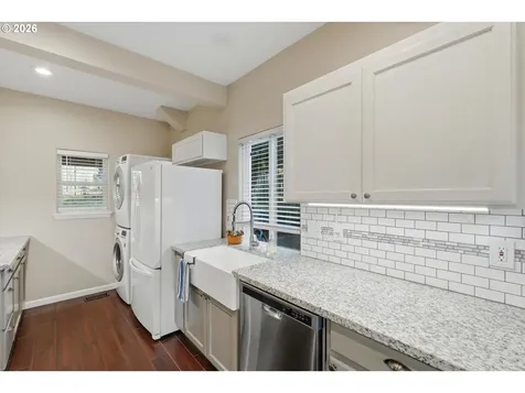 37373 Goldenrain Street Sandy OR 97055