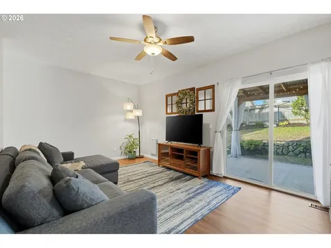 37373 Goldenrain Street Sandy OR 97055
