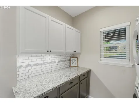 37373 Goldenrain Street Sandy OR 97055