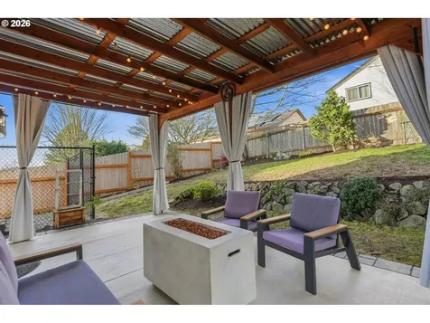 37373 Goldenrain Street Sandy OR 97055