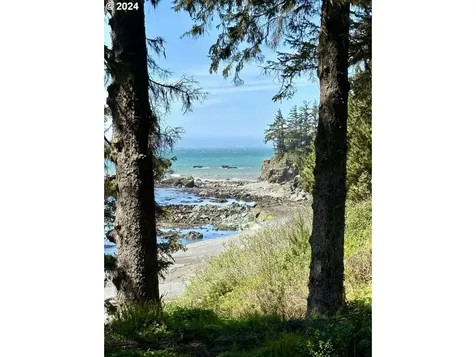 15532 Oceanview Drive Brookings OR 97415