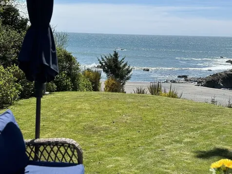 15532 Oceanview Drive Brookings OR 97415