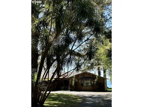 15532 Oceanview Drive Brookings OR 97415