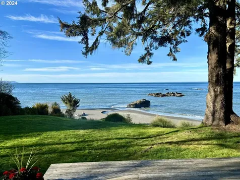 15532 Oceanview Drive Brookings OR 97415
