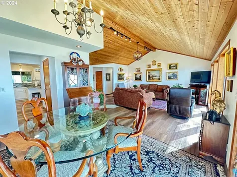 15532 Oceanview Drive Brookings OR 97415