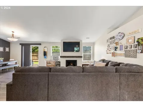 16020 NE 93rd Street Vancouver WA 98682