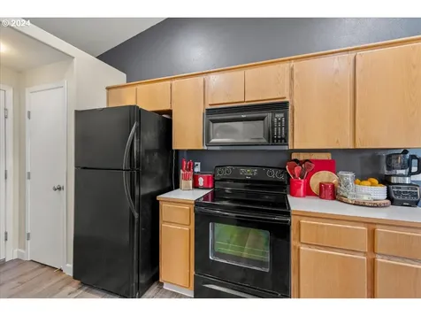 16020 NE 93rd Street Vancouver WA 98682