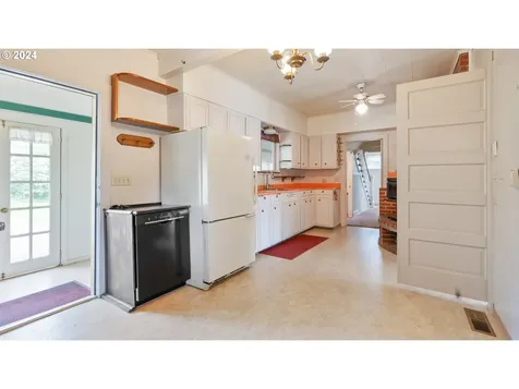 1881 Southwest Boulevard Coos Bay OR 97420