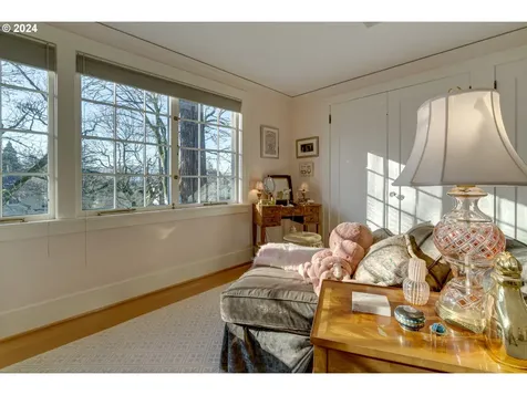 2923 Se Tolman Street Portland OR 97202