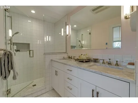 2923 Se Tolman Street Portland OR 97202