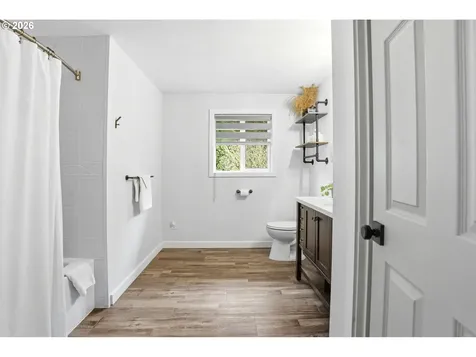 1101 E 33rd Place Vancouver WA 98661