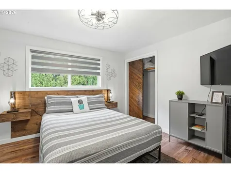 1101 E 33rd Place Vancouver WA 98661