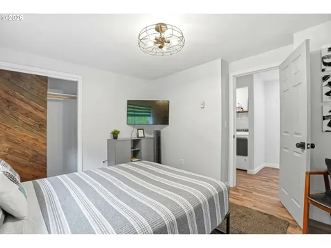 1101 E 33rd Place Vancouver WA 98661