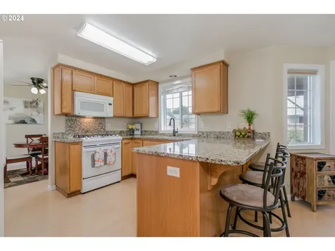 3225 Twin Elms Drive Eugene OR 97408
