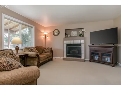 3225 Twin Elms Drive Eugene OR 97408