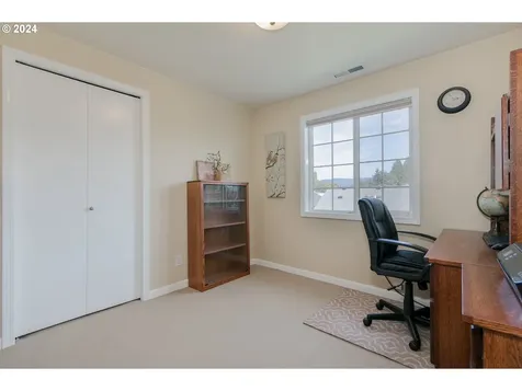 3225 Twin Elms Drive Eugene OR 97408