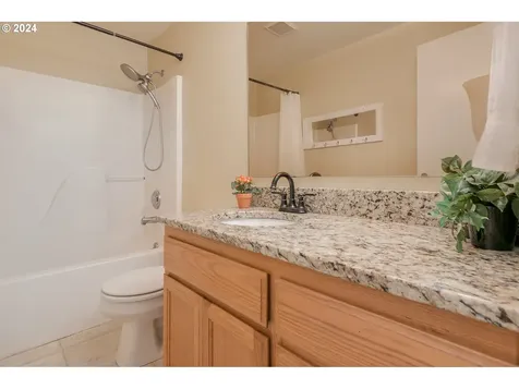 3225 Twin Elms Drive Eugene OR 97408