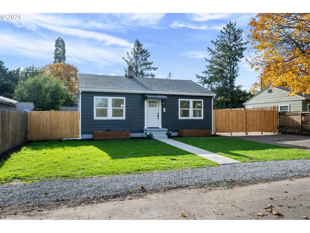 8516 NE Wygant Street Portland OR 97220
