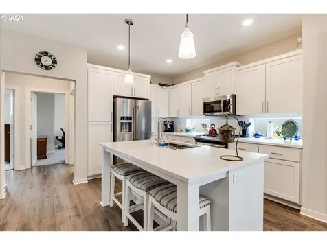 3799 Se Centifolia Avenue Hillsboro OR 97123