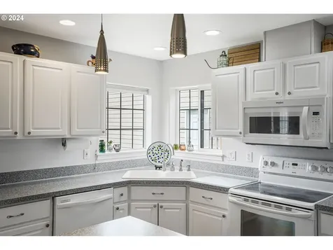 204 Ironwood Court Lyons OR 97358