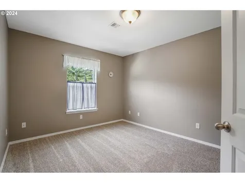 204 Ironwood Court Lyons OR 97358