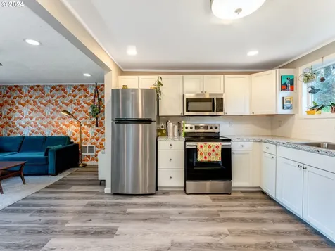 1911 W 27th Street Vancouver WA 98660