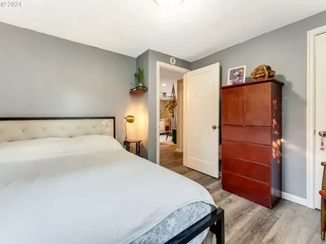 1911 W 27th Street Vancouver WA 98660