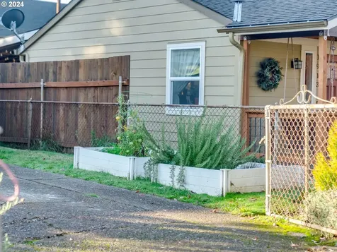 1911 W 27th Street Vancouver WA 98660