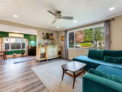 1911 W 27th Street Vancouver WA 98660