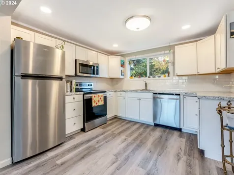 1911 W 27th Street Vancouver WA 98660