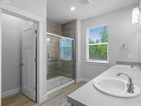 14005 Se 22nd Circle Vancouver WA 98683