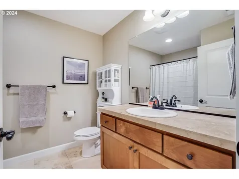 1843 Nw Sage Street Camas WA 98607