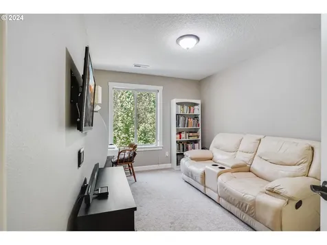 1843 Nw Sage Street Camas WA 98607