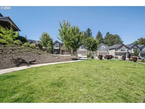 1843 Nw Sage Street Camas WA 98607