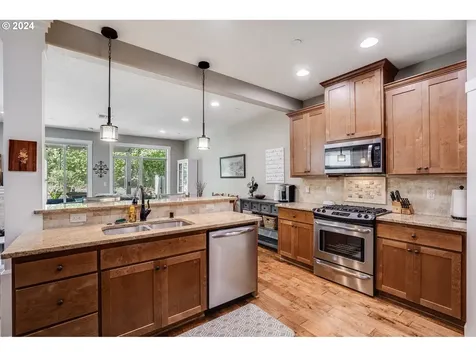 1843 Nw Sage Street Camas WA 98607