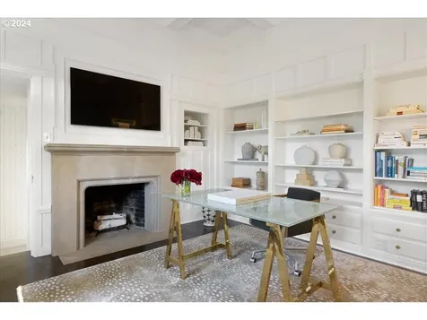 2681 SW Buena Vista Drive Portland OR 97201