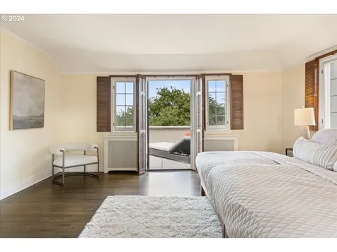2681 SW Buena Vista Drive Portland OR 97201