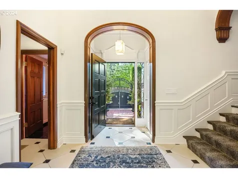 2681 SW Buena Vista Drive Portland OR 97201