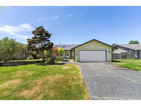 1240 Sanford Street Coos Bay OR 97420